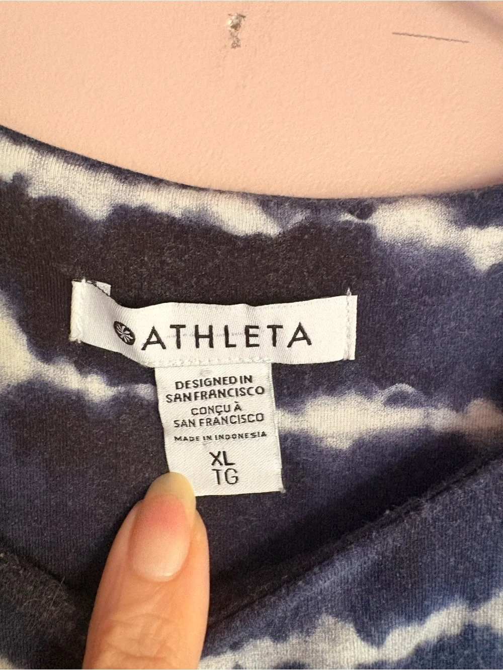 💚Athleta Navy and White Tie-Dye Maxi Dress